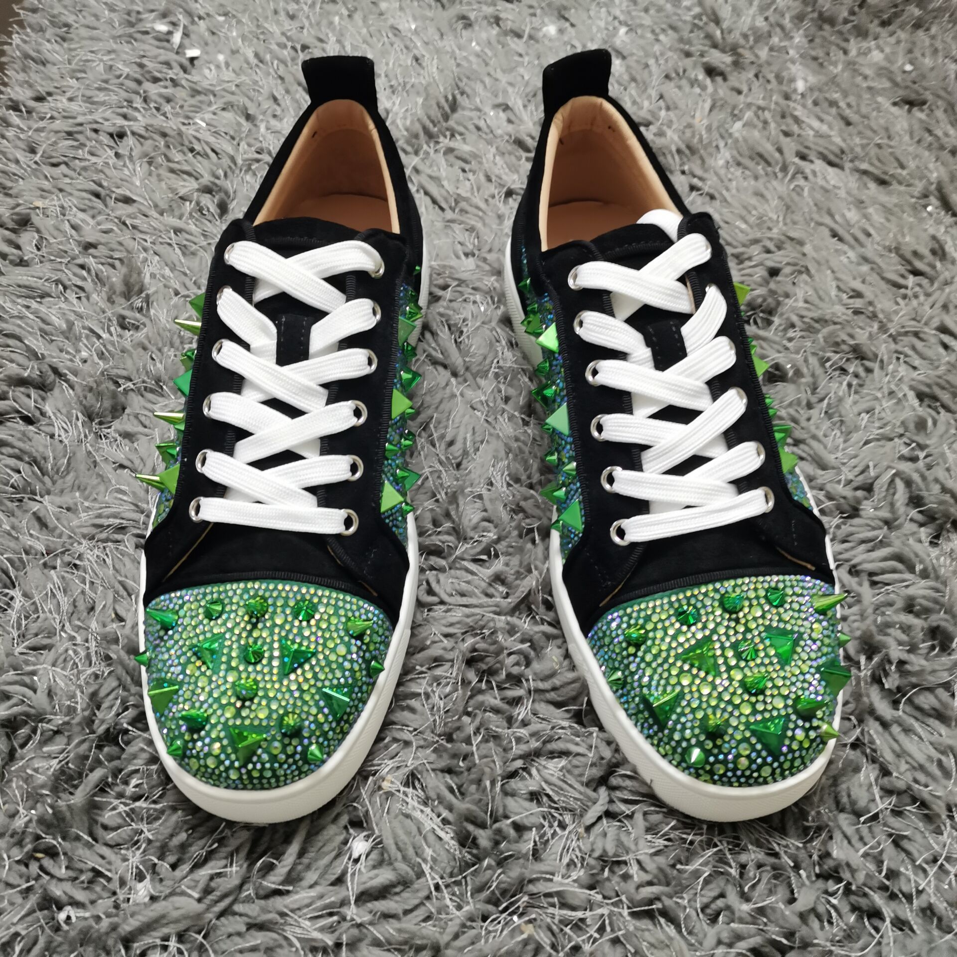 欧美新款CL男鞋低帮水钻铆钉红底透气单鞋休闲板鞋情侣潮流海参